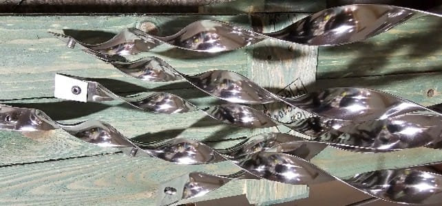 A photo of twisted strip inserts