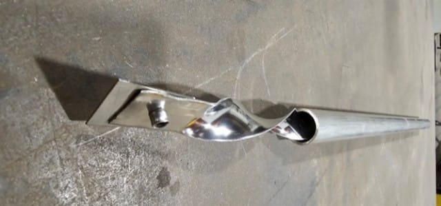 A photo of twisted strip inserts